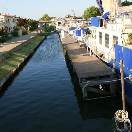 Péniche Poompui *