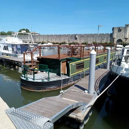 Péniche Poompui Hotel en barco