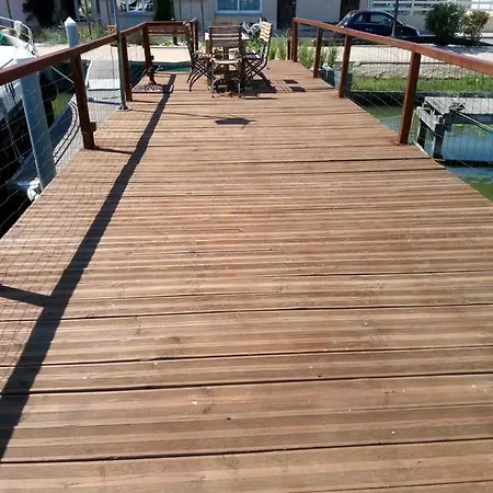Péniche Poompui *